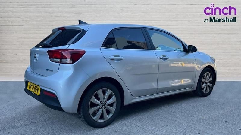 Used Kia Rio 118 HP (86 kW) 2021 Silver Hatchback