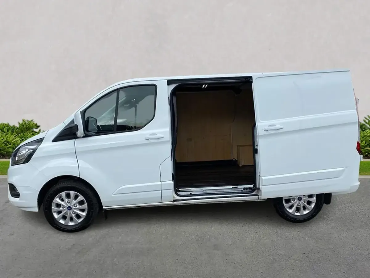 Używany Ford Transit Custom Limited 130 KM (95 kW) 2023 Biały Van