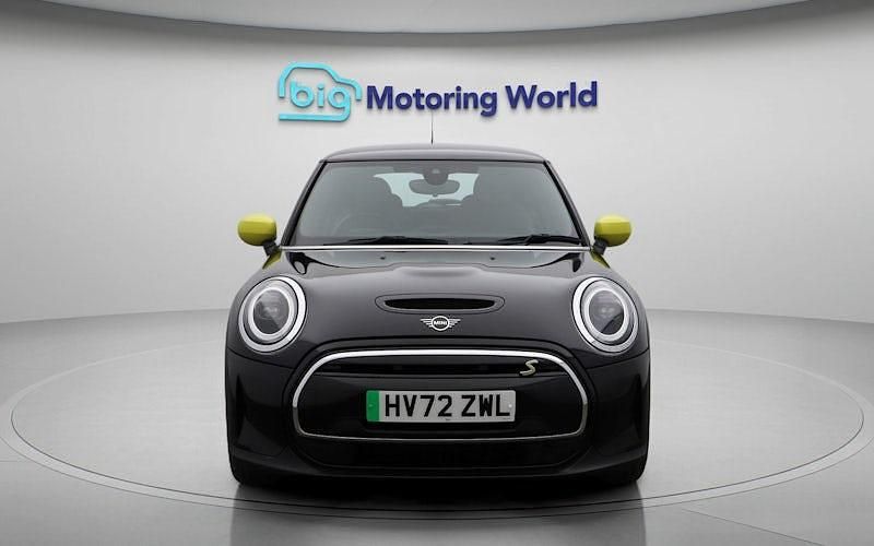 Used Mini Cooper Level 2 135 kW (184 HP) 2023 Hatchback