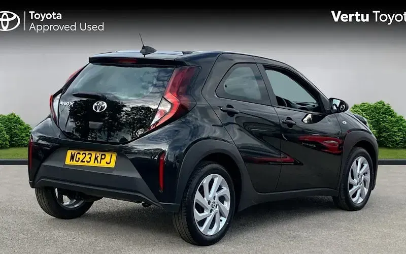 Usado Toyota Aygo X PURE 72 CV (52 kW) 2025 SUV