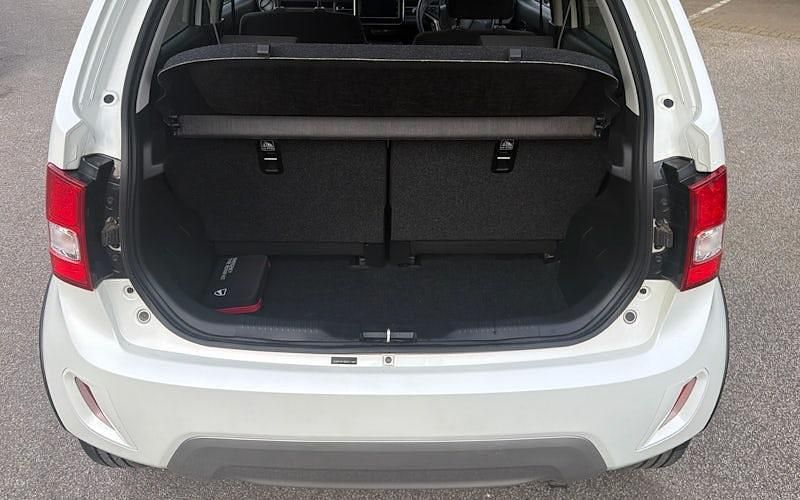 Usado Suzuki Ignis SZ-T 83 HP (61 kW) 2023 SUV