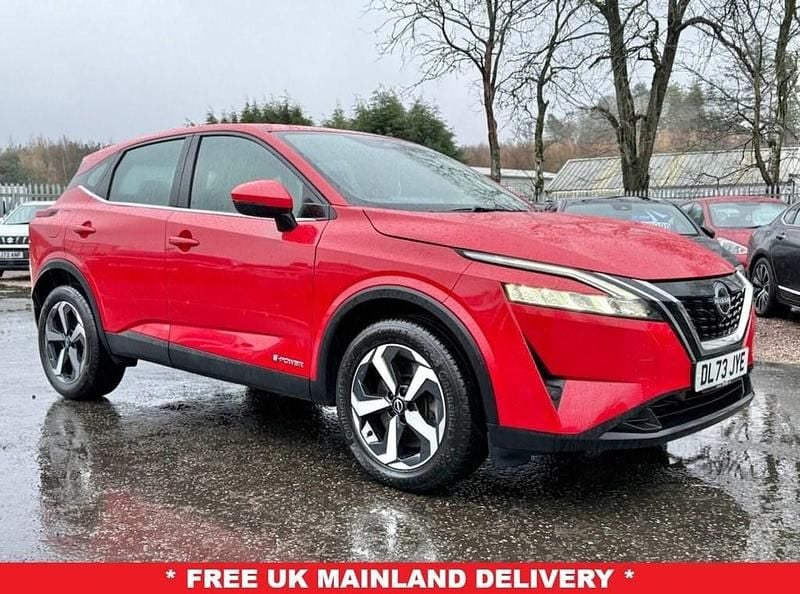 Used Nissan Qashqai Acenta Premium 190 HP (139 kW) 2023 Red SUV