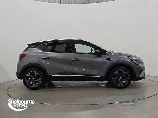 Used Renault Captur Engineered 143 HP (105 kW) 2024 Metallic  oyster grey  SUV