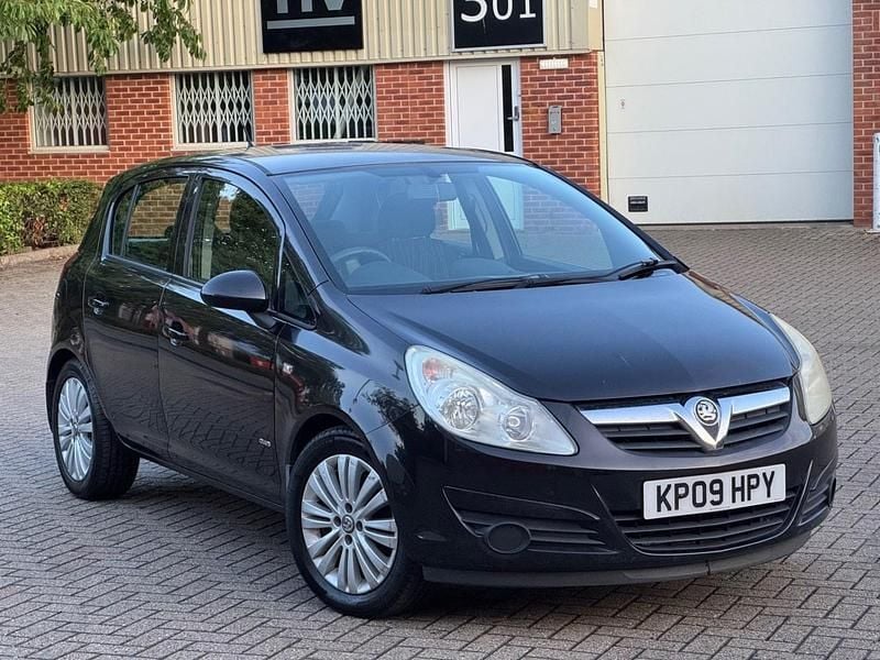 Black Used 2009 Vauxhall Corsa Club Hatchback | £1,995 (Good price) - Image 1/4