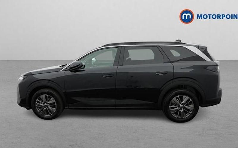 Used Peugeot 5008 Allure 145 HP (106 kW) 2025 Black SUV