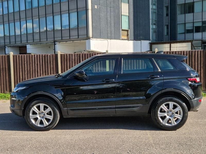 Used Land Rover Range Rover evoque SE 240 HP (176 kW) 2018 Black SUV