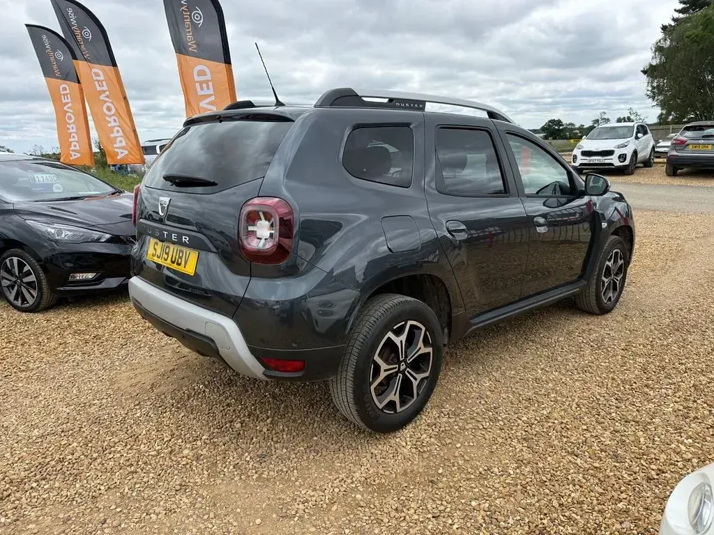 Used Dacia Duster Prestige 115 HP (84 kW) 2019 Grey SUV