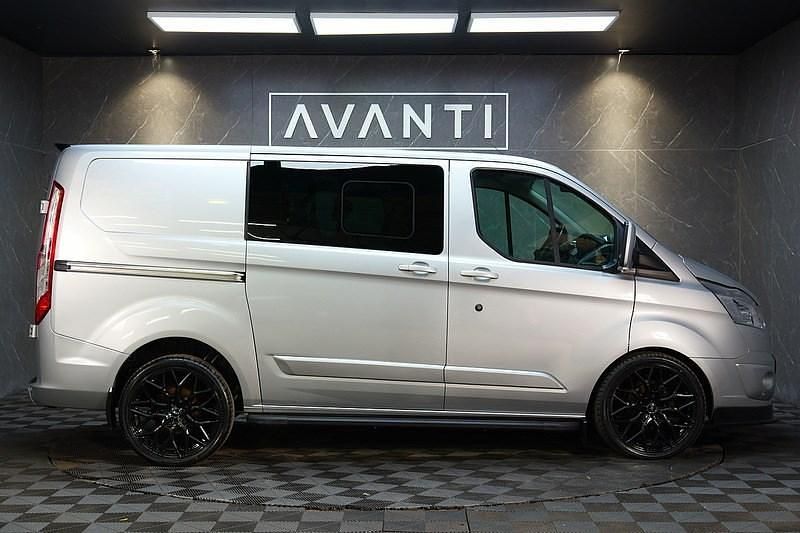 Used Ford Transit Custom Limited 170 HP (125 kW) 2017 Silver Van