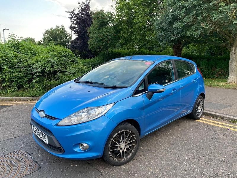 Blue Used 2009 Ford Fiesta Zetec Hatchback | £990 (Good price) - Image 1/4