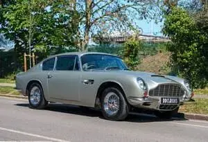 Used Aston Martin DB6 286 HP (210 kW) 1971 Yellow Coupe