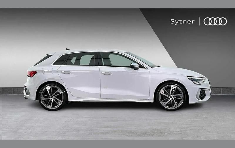 Used Audi S3 Sportback Comfort 310 HP (228 kW) 2023 White Hatchback