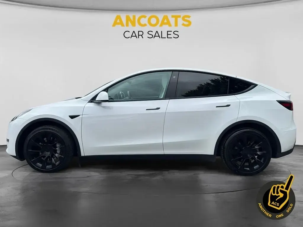Used Tesla Model Y Long Range AWD 378 kW (514 HP) 2023 White SUV