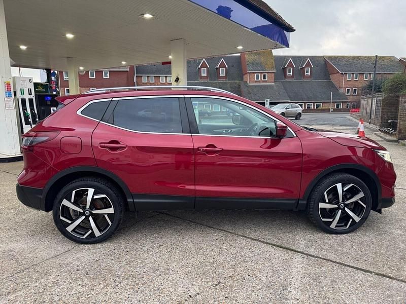 Used Nissan Qashqai Tekna 2019 Red SUV