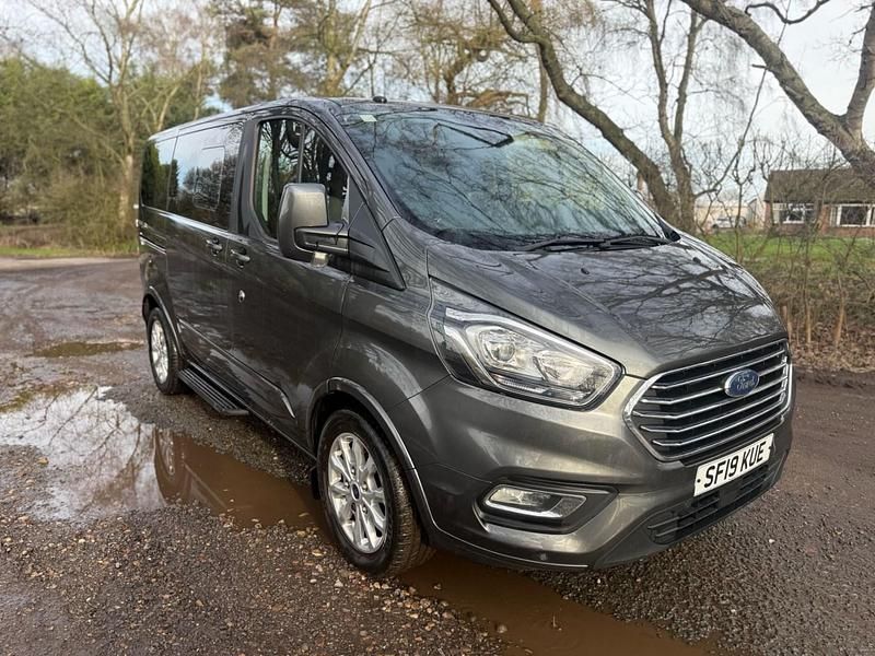 Used Ford Tourneo Titanium 130 HP (95 kW) 2019 Grey MPV
