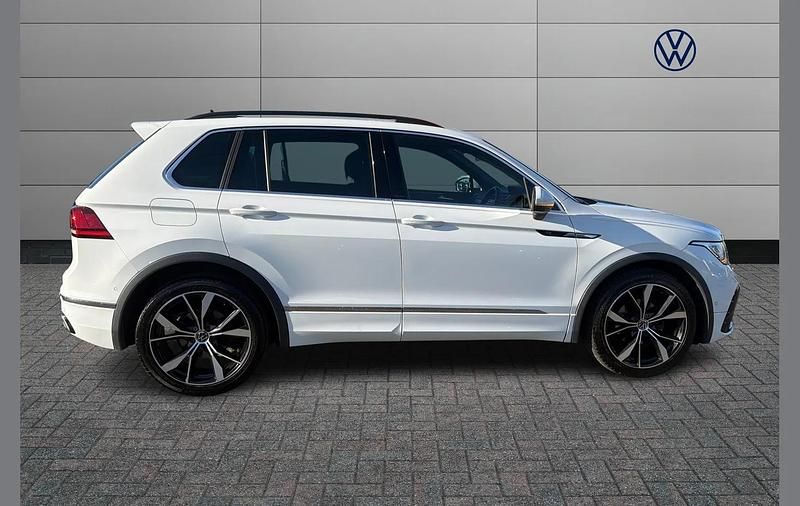 Used VW Tiguan R-line 150 HP (110 kW) 2023 White SUV