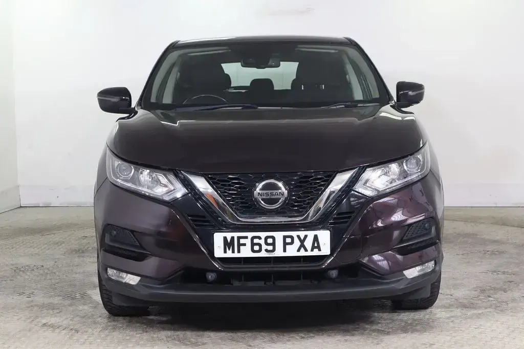 Used Nissan Qashqai Acenta Premium 160 HP (117 kW) 2019 Black SUV