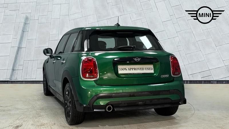 Used Mini Cooper Classic 134 HP (98 kW) 2022 Green Hatchback