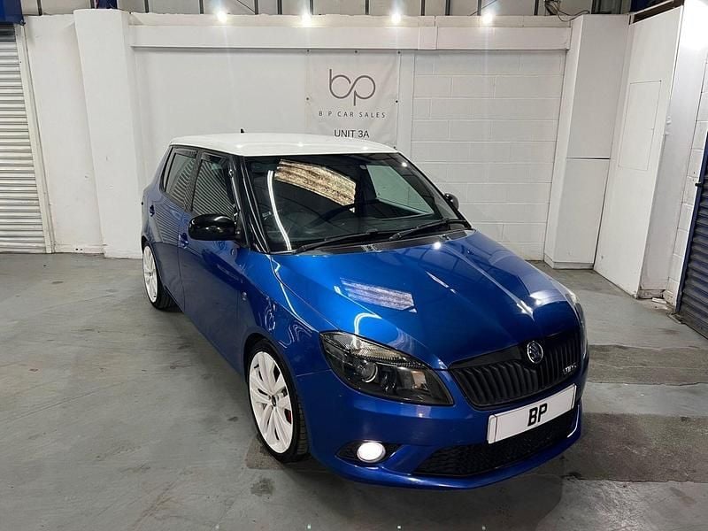 Blue Used 2014 Skoda Fabia vRS Hatchback | £6,695 - Image 1/4