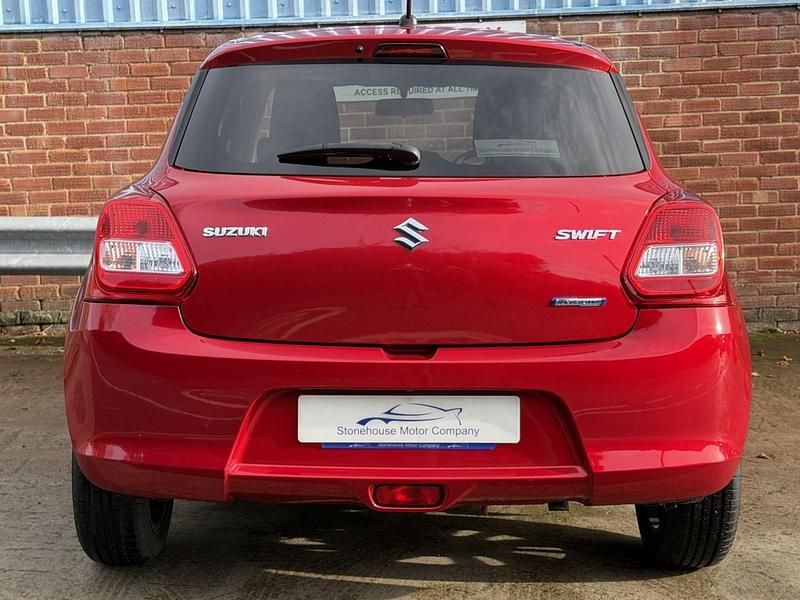 Used Suzuki Swift SZ-T 89 HP (65 kW) 2020 Red Hatchback