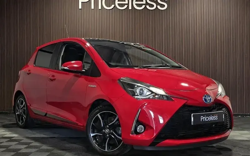 Used Toyota Yaris Design 101 HP (74 kW) 2018 Hatchback