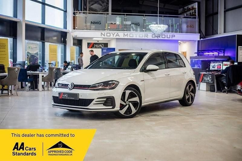 Used VW Golf VII GTI 230 HP (169 kW) 2017 White Hatchback