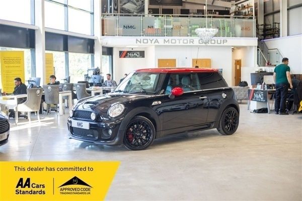 Black Used 2011 Mini John Cooper Works Hatch Hatchback | £7,799 (Fair price) - Image 1/1