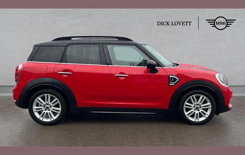 Used Mini Cooper S Countryman Exclusive 192 HP (141 kW) 2019 Red SUV
