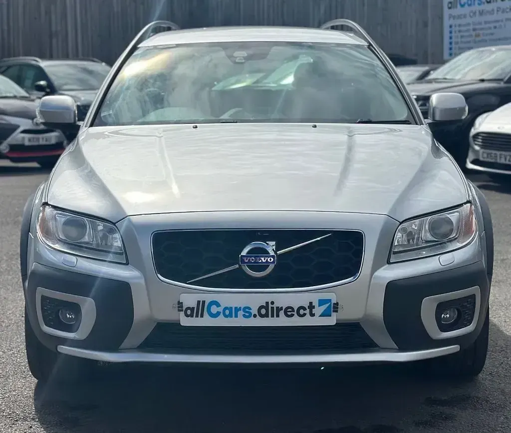 Used Volvo XC70 SE Lux 175 HP (128 kW) 2012 Silver Estate