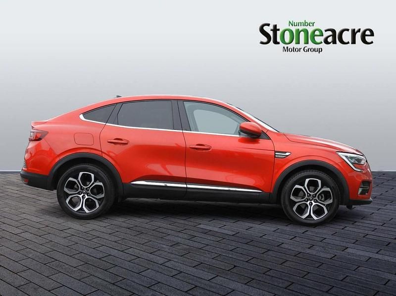Used Renault Arkana Version S 140 HP (102 kW) 2023 Red SUV
