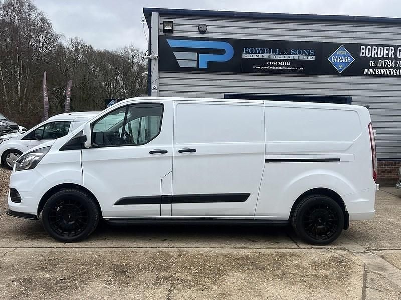 Used Ford Transit Custom Trend 105 HP (77 kW) 2018 White Van