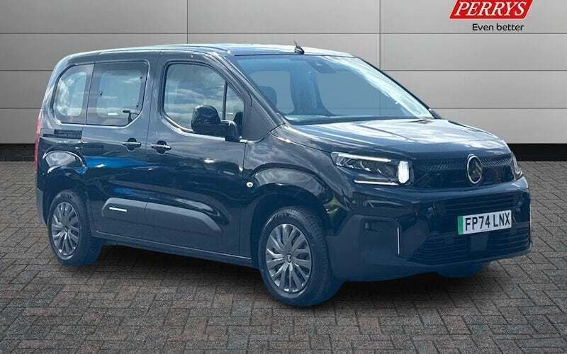 New 2025 Citroën e-Berlingo MPV | £17,700 (Super price) - Image 1/4