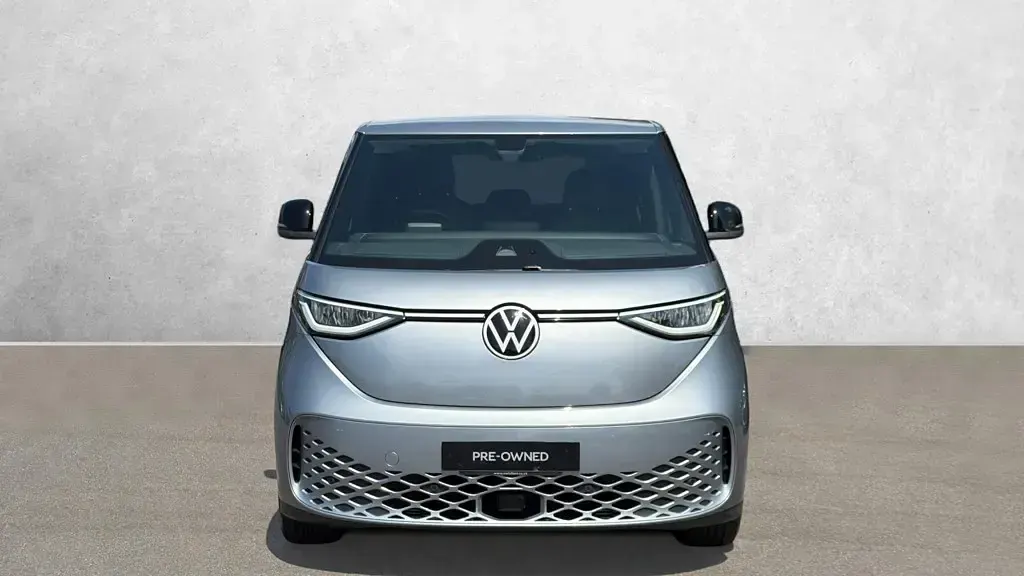 Used VW ID. Buzz Pro 150 kW (204 HP) 2023 MPV