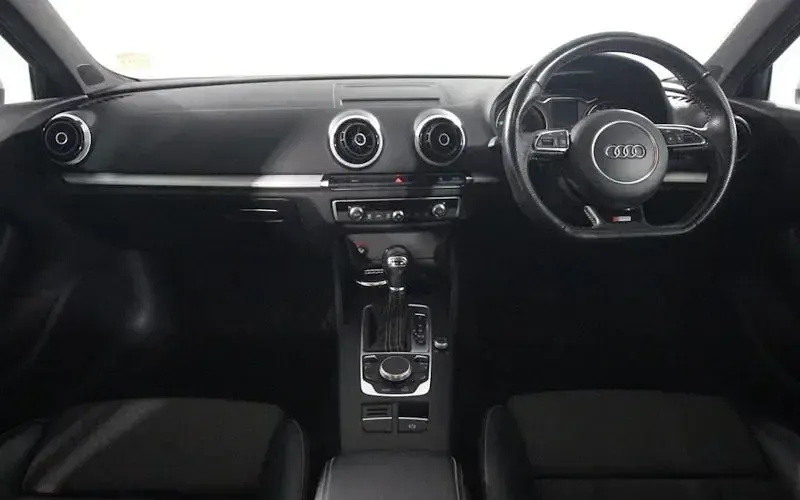 Used Audi A3 Sportback S-Line 150 HP (110 kW) 2016 Silver Hatchback