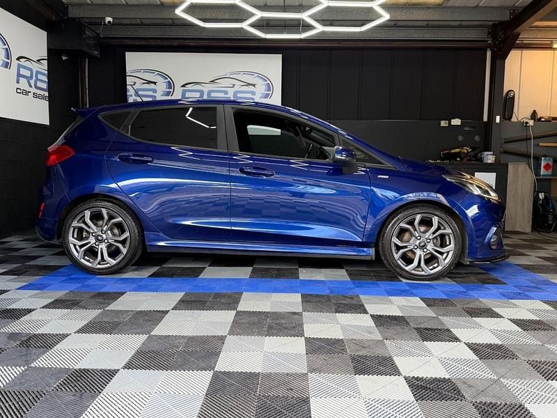Usado Ford Fiesta ST-Line 100 HP (73 kW) 2018 Azul Citadino