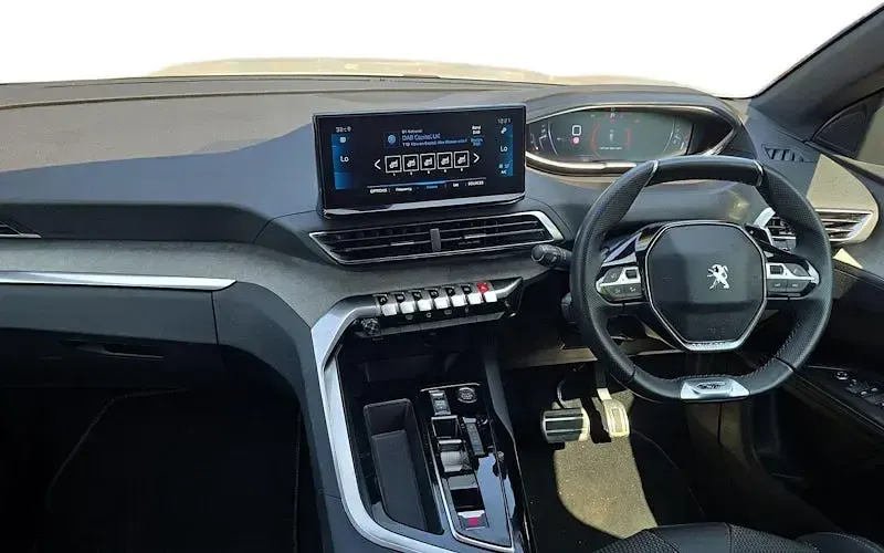 Used Peugeot 5008 GTi 131 HP (96 kW) 2023 White SUV