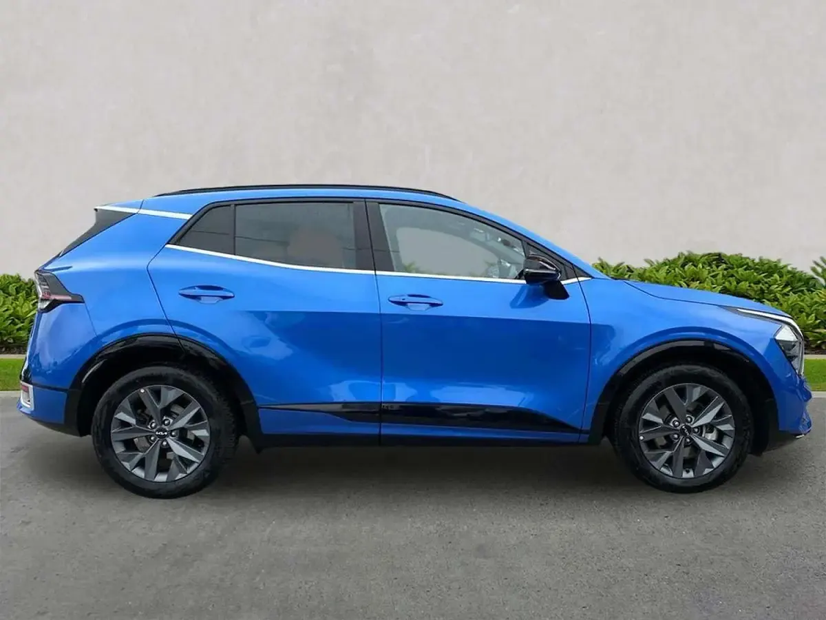 Used Kia Sportage GT-Line 207 HP (152 kW) 2025 Blue SUV