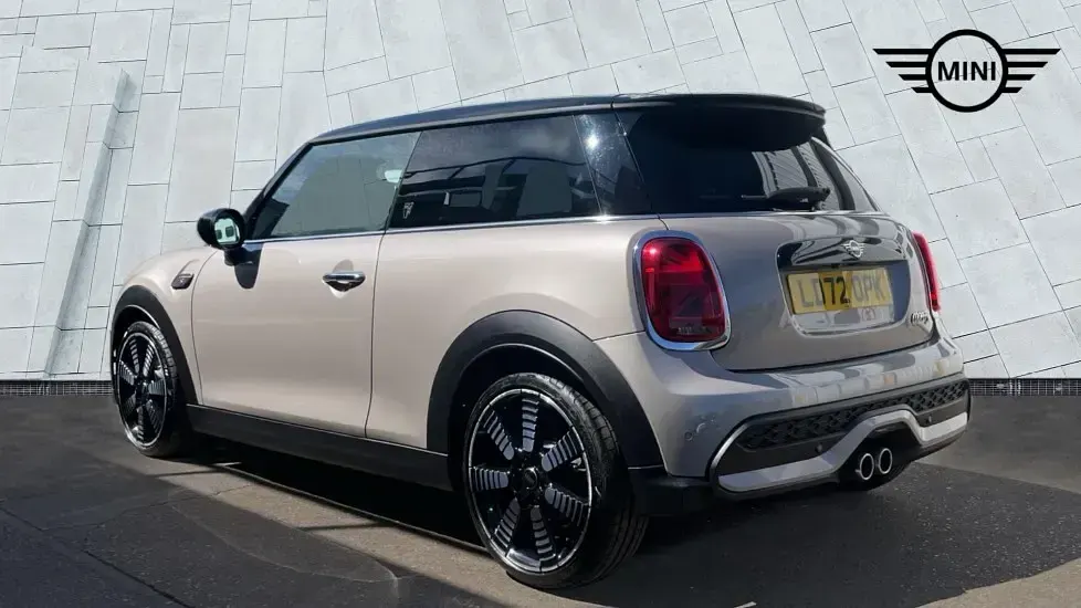 Used Mini Cooper S Exclusive 176 HP (129 kW) 2022 Grey Hatchback