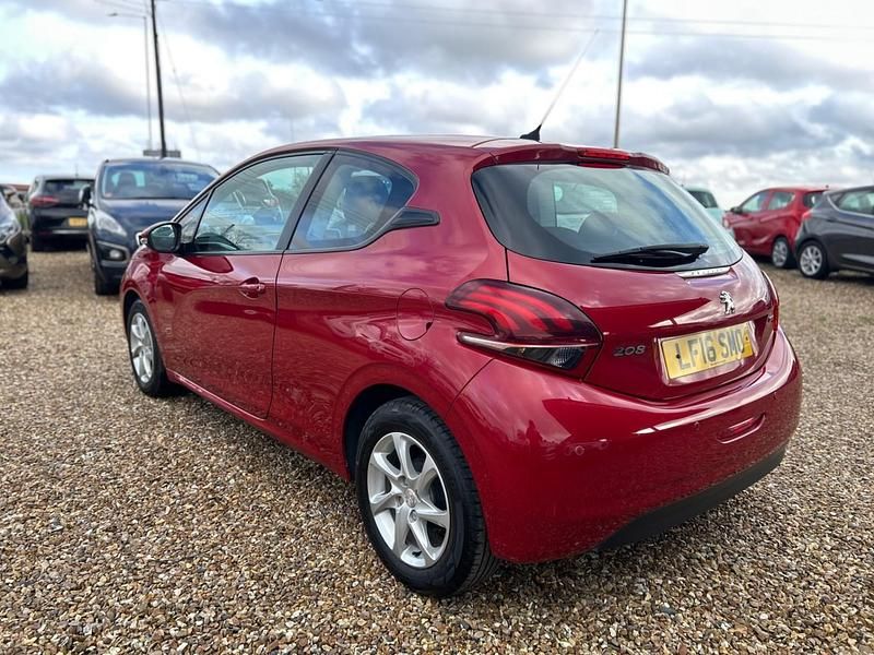Used Peugeot 208 Active 2016 Red Hatchback