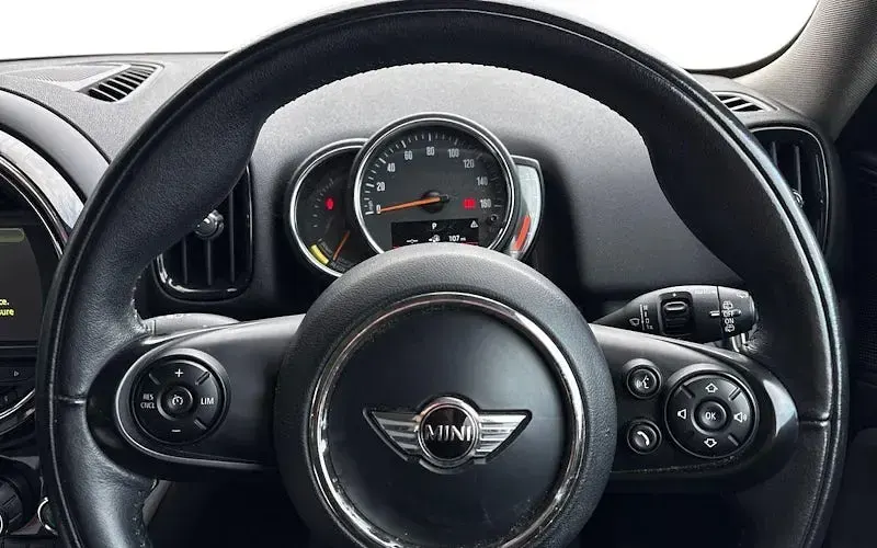 Used Mini Cooper S Countryman 224 HP (164 kW) 2017 Black SUV