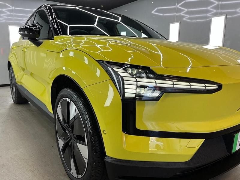 Usado Volvo EX30 Ultra 200 kW (272 HP) 2024 SUV