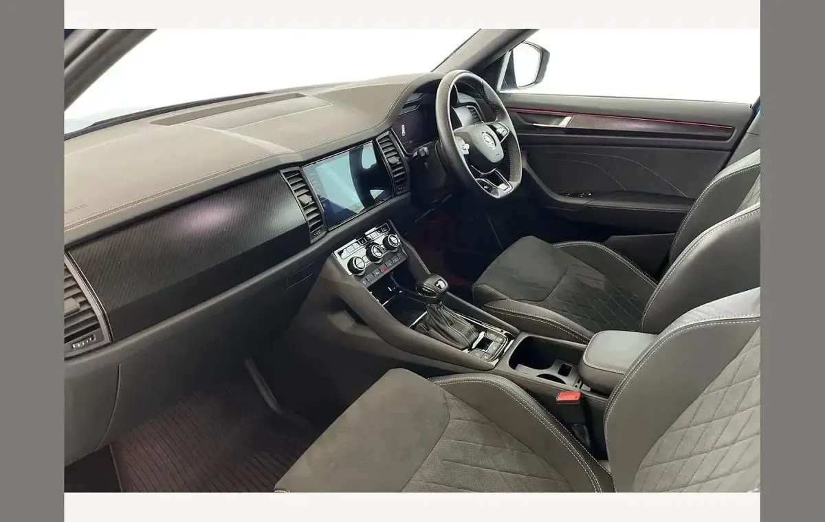 Used Skoda Kodiaq SportLine 190 HP (139 kW) 2023 Race blue SUV