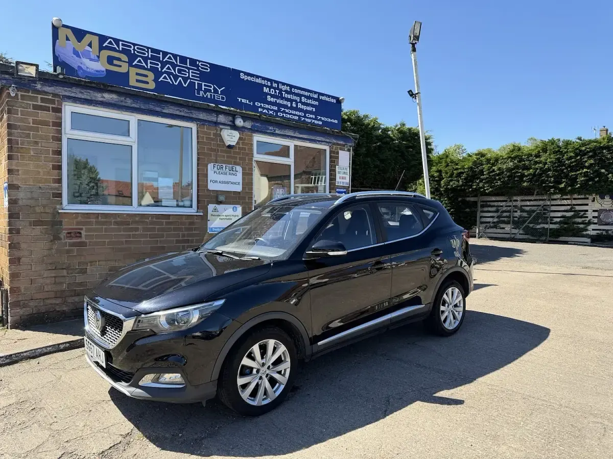 Used MG ZS Excite 106 HP (77 kW) 2018 Black SUV