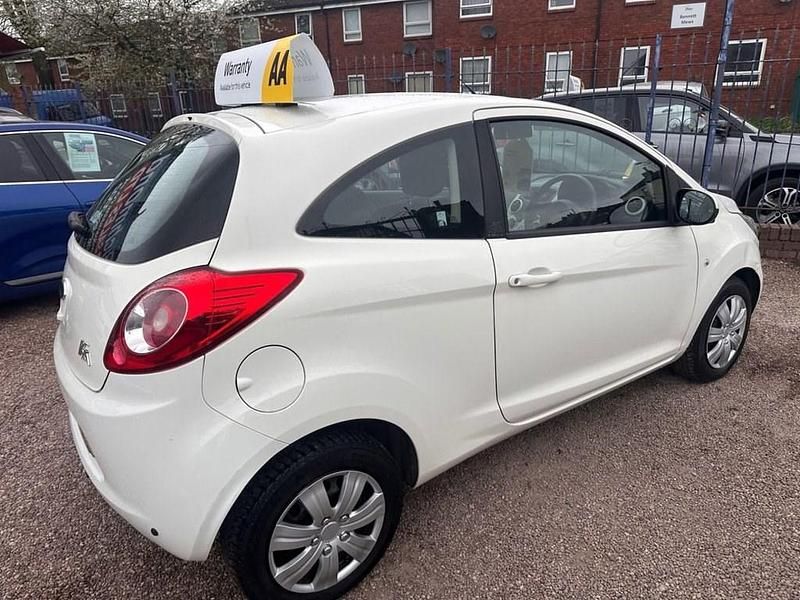 Used Ford Ka 69 HP (50 kW) 2010 White Hatchback