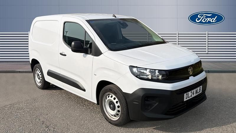 Used Vauxhall Combo 100 HP (73 kW) 2024 MPV