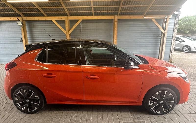 Used Vauxhall Corsa-e Elite 100 kW (136 HP) 2020 Orange Hatchback