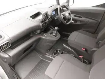 New Citroën Berlingo 100 HP (73 kW) 2026 Silver MPV