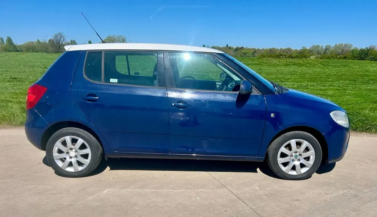 Used Skoda Fabia 2009 Blue Hatchback