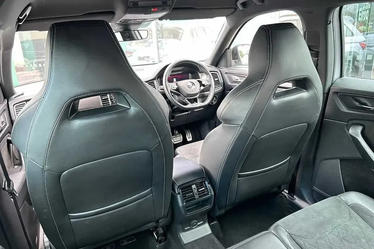 Used Skoda Kodiaq SportLine 150 HP (110 kW) 2023 Brilliant silver metallic SUV