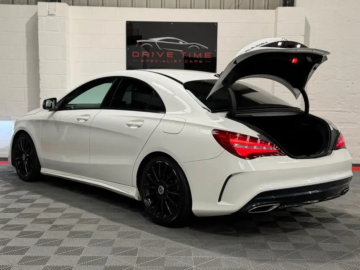 Gebraucht Mercedes CLA220 AMG line 2018 Weiß Limousine