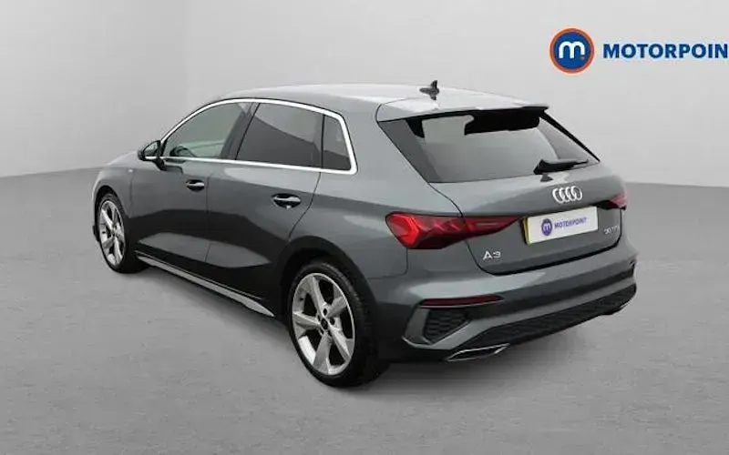 Usado Audi A3 Sportback S-Line 110 HP (80 kW) 2024 Citadino